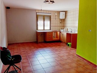 Maison à Cañizar del Olivar. Casa en venta en cañizar del olivar, teruel