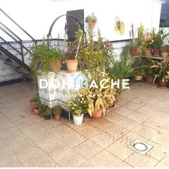 Casa en Torremeja. Casa con gran patio y terraza /don hache inmobiliaria