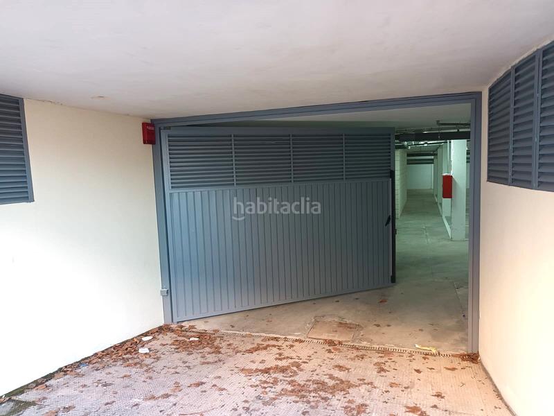 Foto b832985f-967b-41aa-a6b3-8bc4554f5cb3. Aparcament cotxe a Sur Mérida