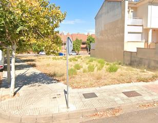 Terreno residencial en Oeste. Solar habilitado para edificar en prado