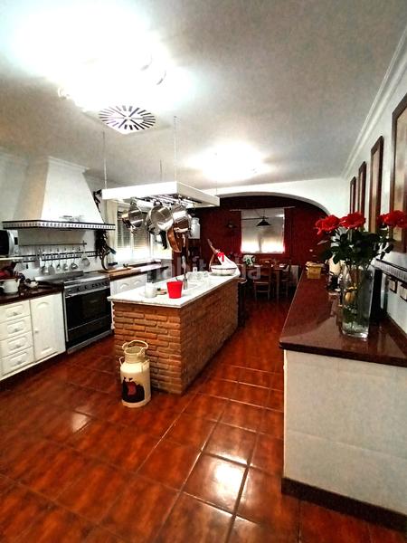 Foto 61ff4b04-8043-4fcf-8cec-dfff4567d8e8. Chalet  ideal en urbanización privada en Golf Guadiana Badajoz