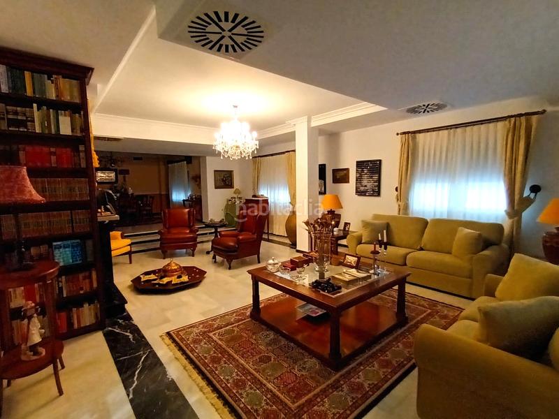 Foto aaf3546a-bbda-47a7-ab11-73ad12fbfadf. Chalet  ideal en urbanización privada en Golf Guadiana Badajoz