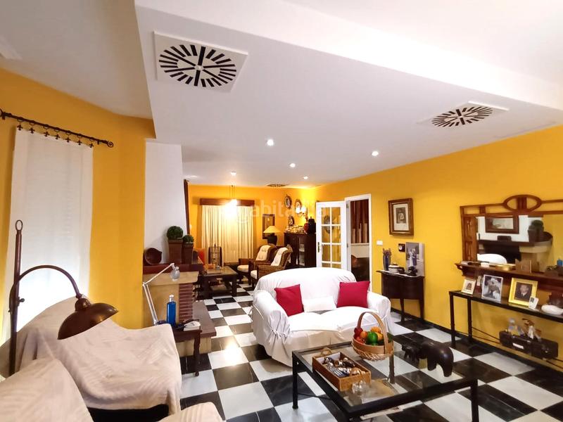 Foto fade87b8-762f-46b3-8057-2fbd0e468ca3. Chalet  ideal en urbanización privada en Golf Guadiana Badajoz