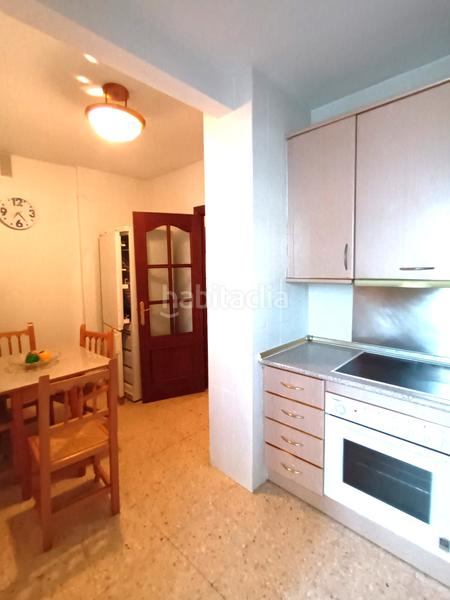 Foto ea4c44ec-354b-4b6d-a4b0-4f8b23072883. Appartamento con parcheggio in Oeste Mérida