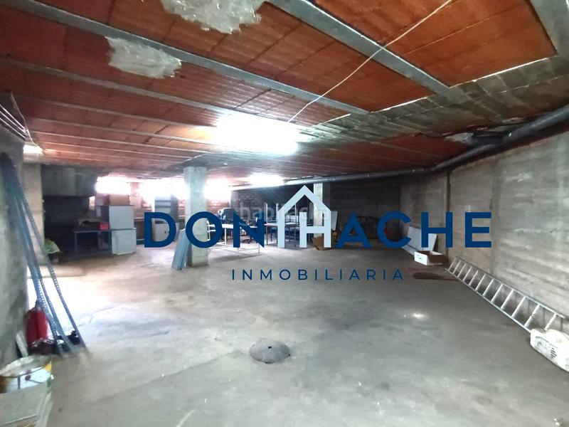 Foto 36b90958-3807-4185-a374-5dd8b4dcc484. Edificio don hache vende edificio en Guareña