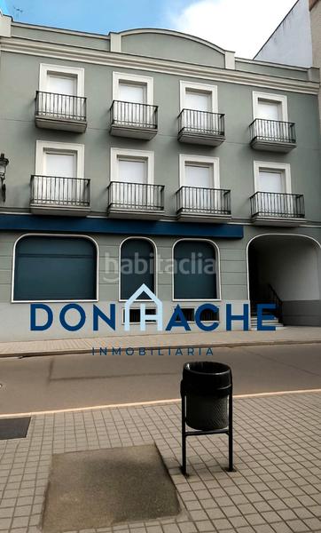 Foto 4ba986a0-1f54-46dd-b5b8-f7d4c295cb37. Edificio don hache vende edificio en Guareña