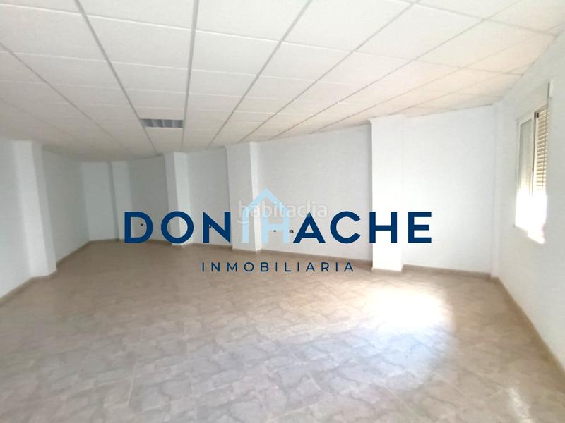 Foto b423fac4-30a0-4c76-a655-609128f14930. Edificio don hache vende edificio en Guareña