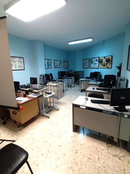 Foto c5dd43e6-0641-4838-b679-49677494bbfb. Edificio don hache vende edificio en Guareña