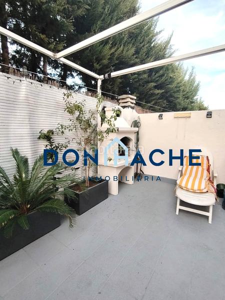 Foto 44bb8f91-aa31-487a-8c71-5ed2144bf0b0. Semi detached house with heating parking in Norte Mérida