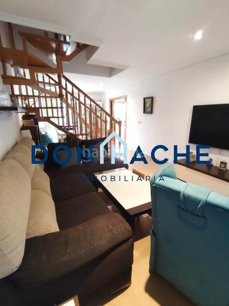 Foto 6b9d7f39-549b-4757-a30a-2b8531a859fc. Semi detached house with heating parking in Norte Mérida