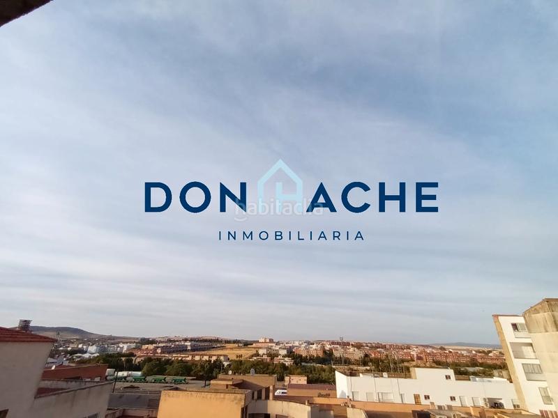 Foto 3e0fbbeb-5dc1-4d1b-ae9b-a2e7a55449e8. Pis amb calefacció aparcament a Centro Mérida