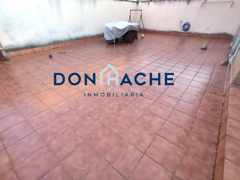 Foto 3caf2f8c-8c94-4bc9-833a-d145daccac7e. Casa aparellada amb calefacció aparcament a Sur Mérida