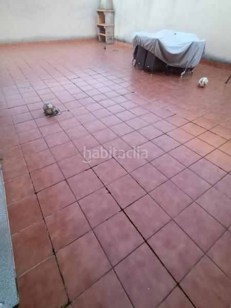 Foto 57a0c4f1-69c7-4247-93a1-a3f510c13a14. Casa aparellada amb calefacció aparcament a Sur Mérida