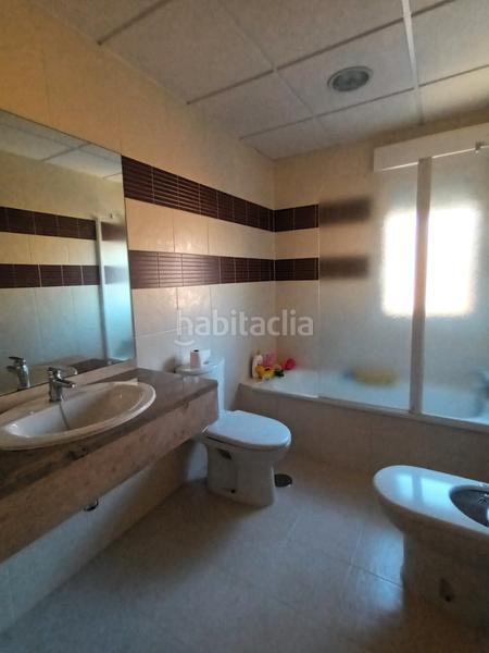 Foto b4832f20-8087-4007-af99-e8e598ceb116. Casa aparellada amb calefacció aparcament a Sur Mérida