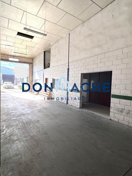 Foto b0779820-0915-49a7-bd30-b38018c5a336. Nave industrial en Oeste Mérida