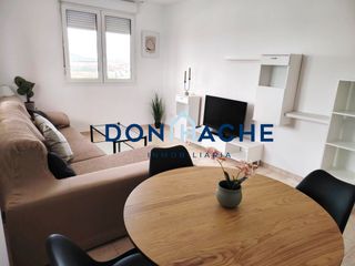 Rent Apartment in Calle octavio augusto 56. Pisazo en alquiler con vistas espectaculares