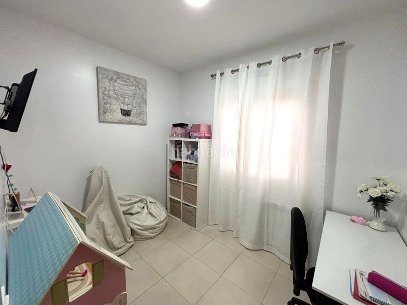 Foto 1f5a38dc-70b2-438b-b64a-e4481da93807. Casa adossada amb calefacció aparcament a Norte Mérida