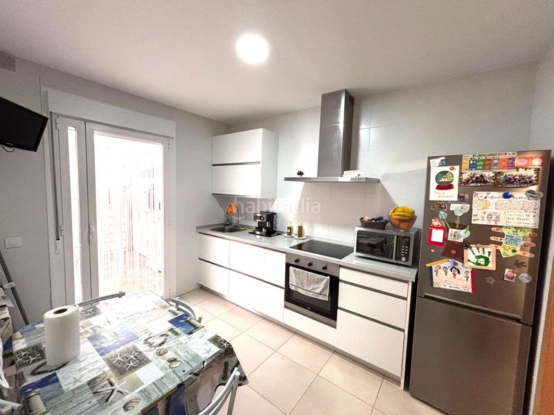Foto eea3f9fd-54d7-4be7-b450-bf0023275973. Casa adossada amb calefacció aparcament a Norte Mérida