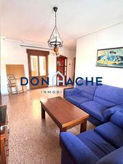 Appartement à Oeste. Pisazo don hache inmobiliaria