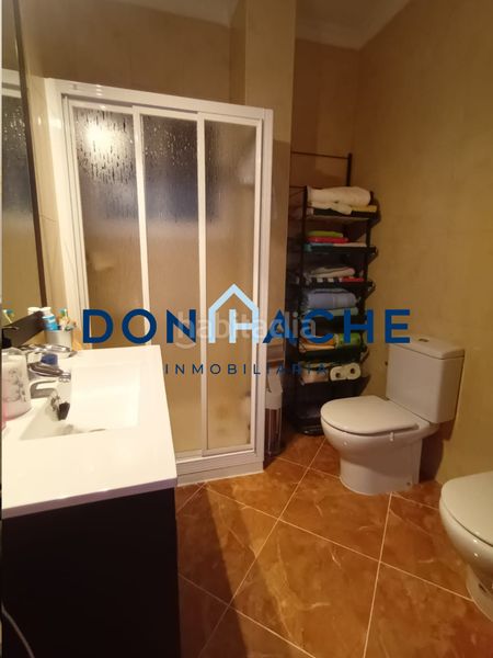 Foto df4012cc-4db3-4fc2-acf2-271c17cfb17e. Casa adossada amb aparcament a Guareña