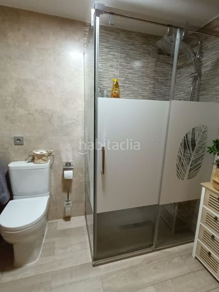 Foto f448246b-fda5-4096-ba1e-aefb18d1bd61. Pis amb aparcament a Este Mérida