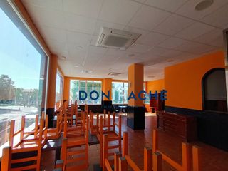 Locale commerciale in Calle campanario 14. ??? ¡excelente oportunidad de inversión o para emprender tu prop