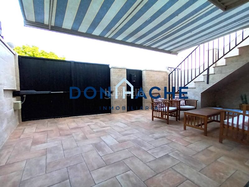 Foto 499ffa90-0e5d-433a-a821-55b6d5486ed9. Casa adossada amb aparcament a Norte Mérida