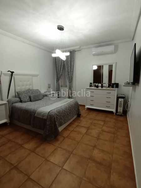 Foto 51375fb7-f82c-4a55-b9c7-0d200d1c85fa. Xalet amb xemeneia calefacció aparcament a Oeste Mérida