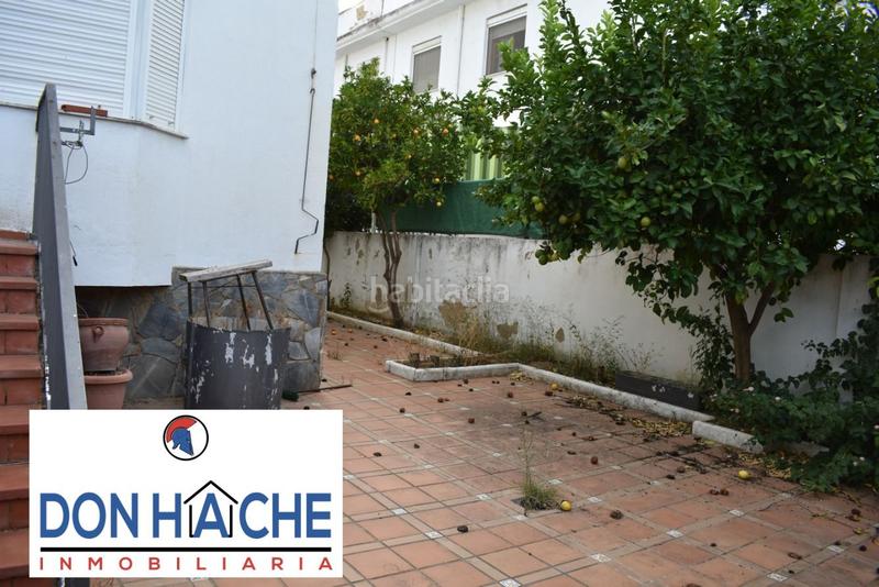 Foto ea8cdb9f-50c4-441e-bdbb-00e87326cdf1. Maison jumelée avec parking dans Oeste Mérida