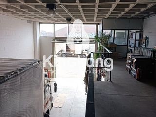 Industrial building in Zona Industrial. Se vende nave industrial en poligono con vigilancia 24 h. en alc
