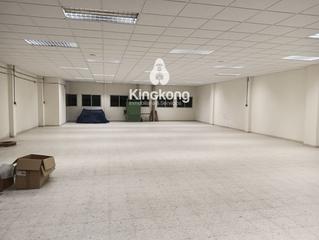 Rent Industrial building  Gamonal. Nave industrial en alquiler con montacargas en vallecas, madrid!