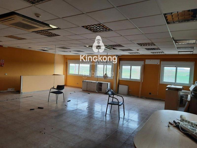 Foto 50cebb53-df6a-4cdb-a518-d98a8ab69ea4. Nau industrial a Loeches