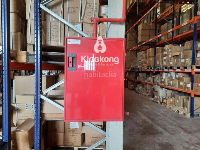 Foto 56f83e1d-1736-467d-841d-dbea2e28692c. Nau industrial a Loeches