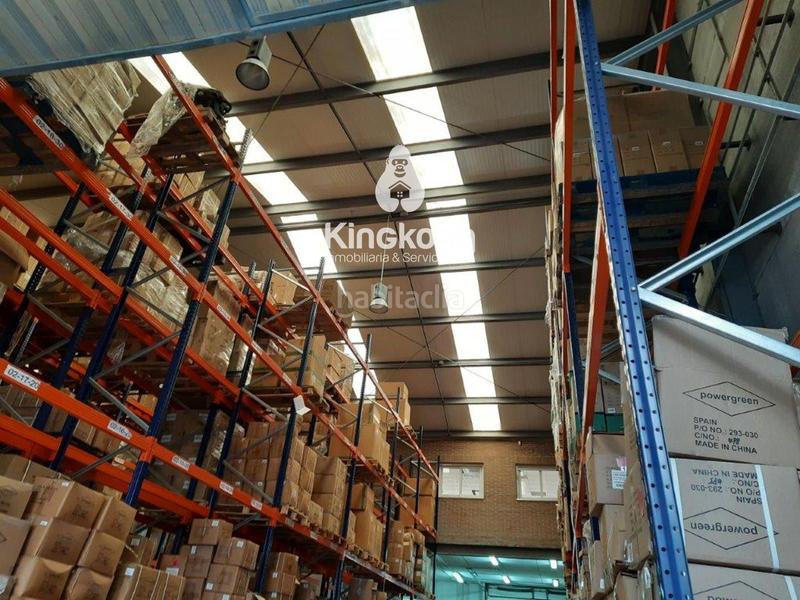 Foto 686a703d-5e42-46bb-a8e5-4a998b317927. Nau industrial a Loeches