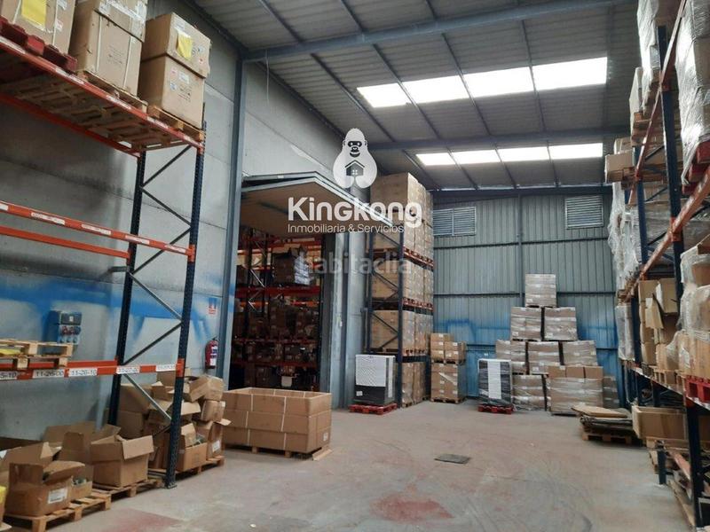 Foto a0573bad-f653-4c72-8418-557773e09e55. Nau industrial a Loeches