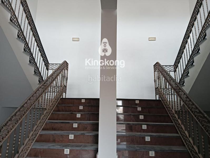 Foto 26ea5eac-5537-4766-80b9-a004a7b5e5f5. Nau industrial a Torres de la Alameda