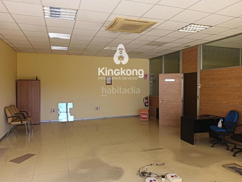 Foto 79082f89-e636-4b85-bba7-705c176b34aa. Location bâtiment à usage industriel dans Loeches