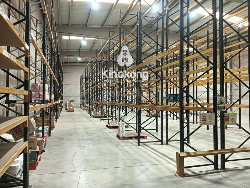 Foto 8d3d8f25-e803-4b35-b7ca-aebcbea183fe. Location bâtiment à usage industriel dans Loeches