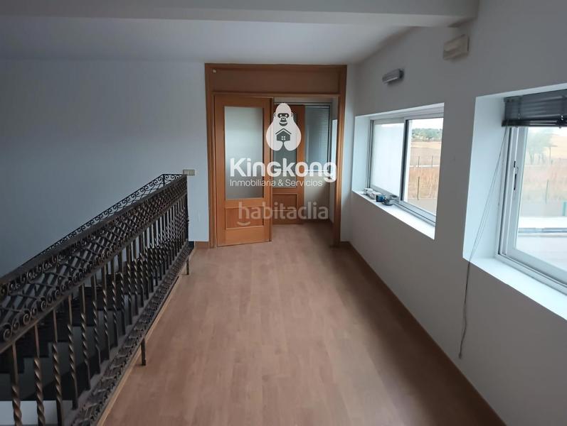 Foto 1a9c14c7-7977-4e32-9766-d09c32564c9e. Location bâtiment à usage industriel dans Torres de la Alameda