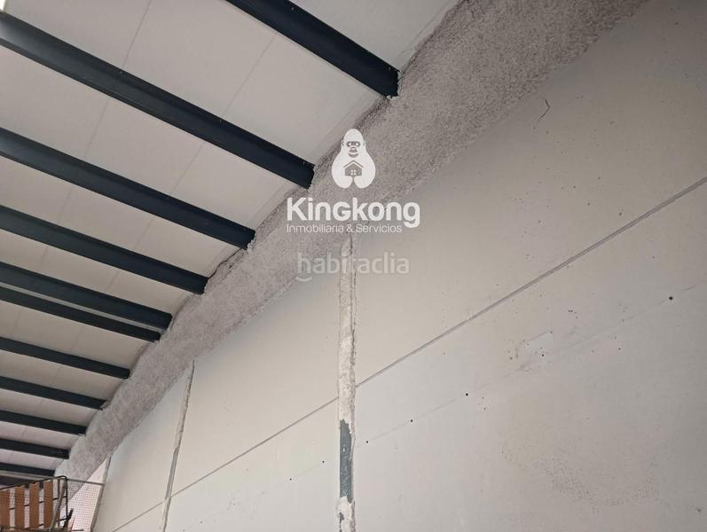 Foto 39b97c69-7f6c-4d13-a5ab-dbfffeea2fad. Nau industrial a Torres de la Alameda