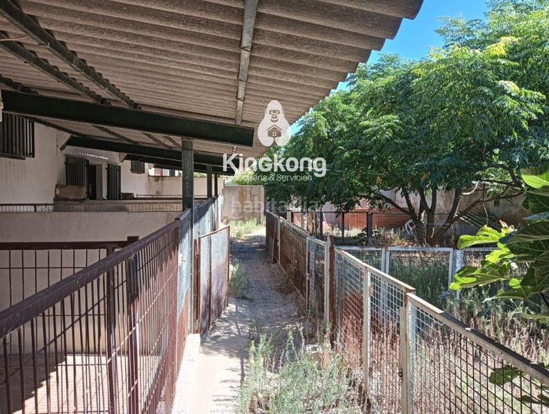 Foto b20c7056-1667-463f-b1a6-c391a944f538. Terreny residencial a Belinchón