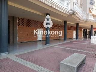 Lloguer Local Comercial a Los Villares. Local comercial en bruto de 314,20 m2 construidos en dos plantas