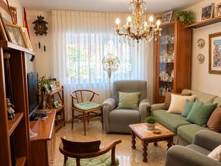 Piso en Centro. En venta piso de tres dormitorios con patio privado en alcobenda