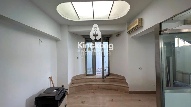 Foto dde14214-17d9-4fa7-81ba-f097b55572c0. Local comercial a Canillejas Madrid