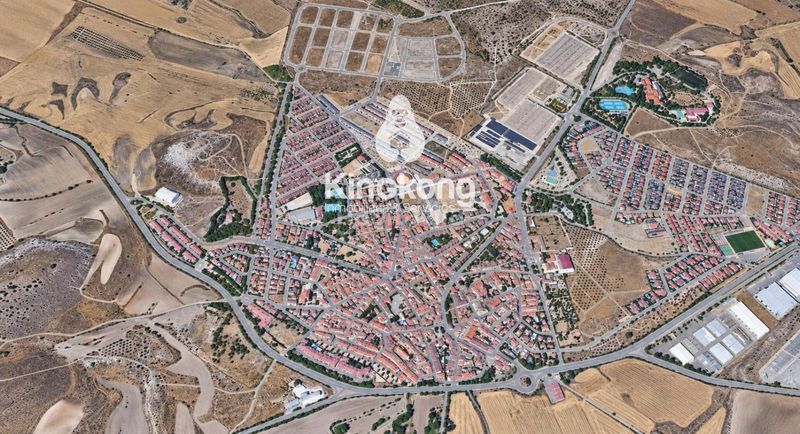 Foto 8c8c6706-d5cf-49a8-998e-8aed136c7e71. Finca rústica a Loeches