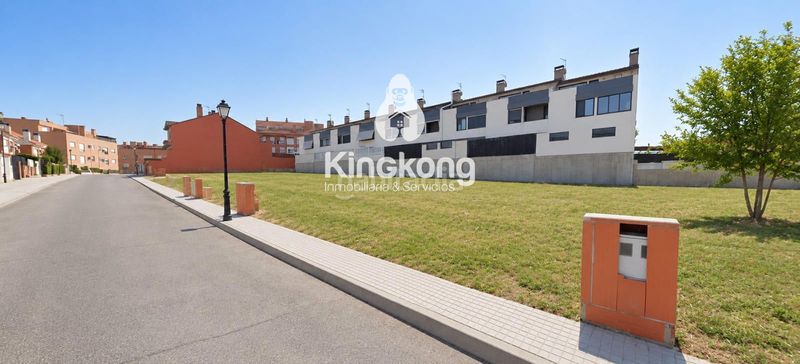 Foto b62c9927-a840-4af8-bacc-d4c9f05ca1a9. Finca rústica a Loeches