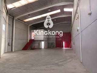 Nave industrial en Campo Real. Venta de nave industrial en dos plantas en campo real