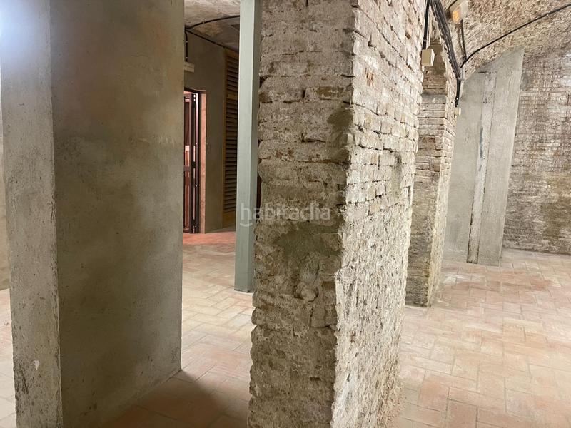 Foto 200f7afd-5441-46f8-a8e9-614fbac3066e. Local comercial a Raval Barcelona