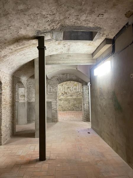 Foto 5cc7f432-6c5c-4051-93e0-c6692ec2e07c. Local comercial a Raval Barcelona