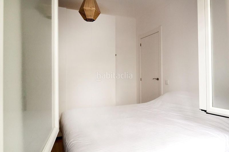 Foto b22b60a6-dfb9-4743-832d-8f00f08a50d5. Pis amb calefacció a La Font d´en Fargues Barcelona